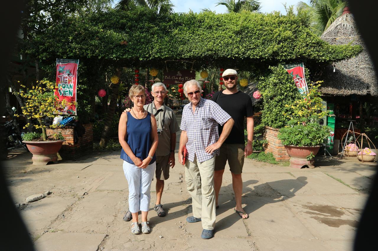 Отель Oasis Ben Tre Экстерьер фото